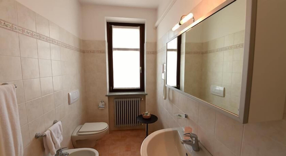 Bedroom 3, Villa Lauri, Cuneo