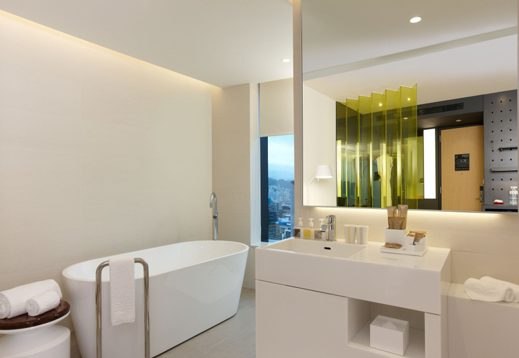 Bathroom 4, The Place Taipei, Taipei City