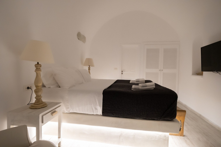 Bedroom 5, Anemos Cave Suites, South Aegean