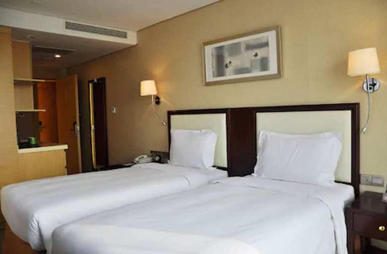Bedroom 3, Regal Plaza Hotel & Residence, Shanghai