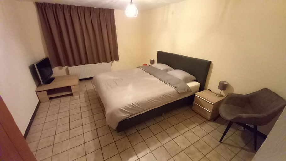 Bedroom 3, Hotel-au-central, Namur