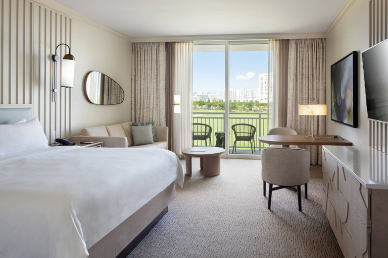 Bedroom 3, JW Marriott Turnberry Resort & Spa, Miami-Dade
