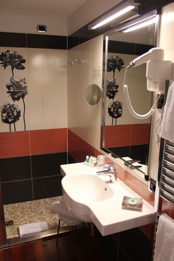 Bathroom 4, Hotel Residence Montelago, Varese