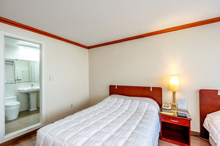 Bedroom 3, Hotel Samhaein, Jeju