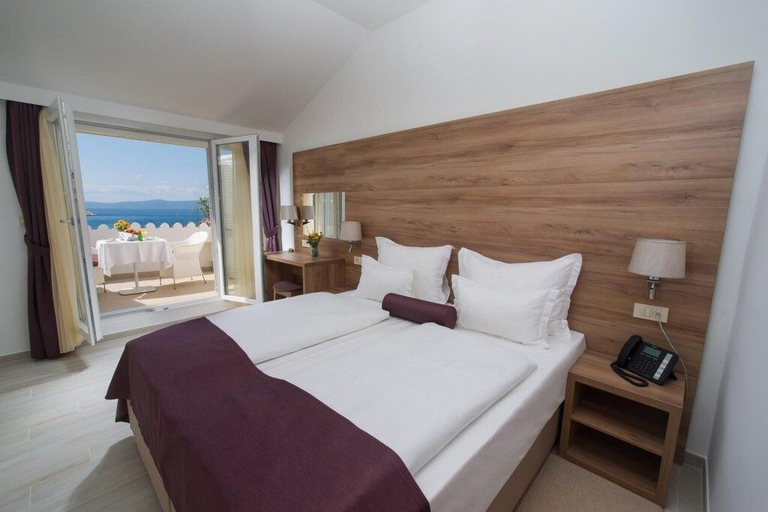 Bedroom 4, Hotel Biokovo, Makarska