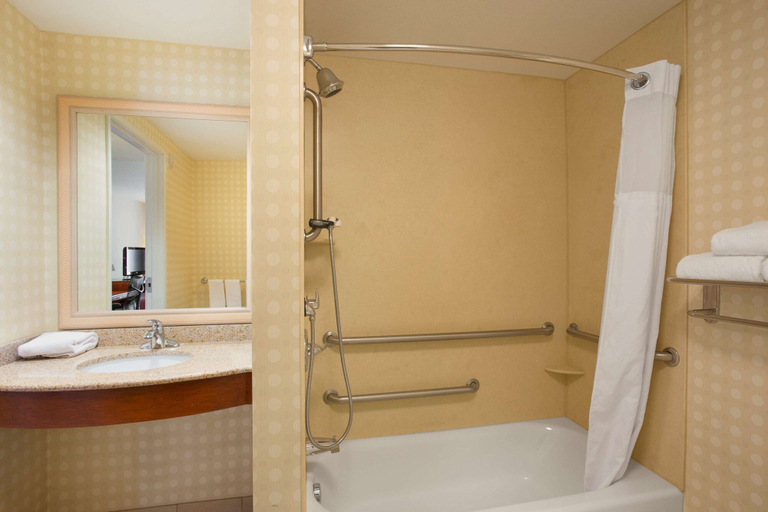 Bathroom 4, Hilton Garden Inn Bartlesville, Washington
