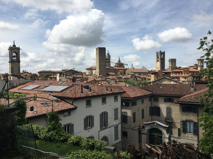 Exterior & Views 2, B&B Mario Lupo, Bergamo