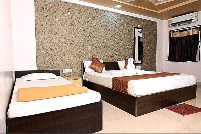 Bedroom 2, Hotel Sukh Sagar, Gir Somnath