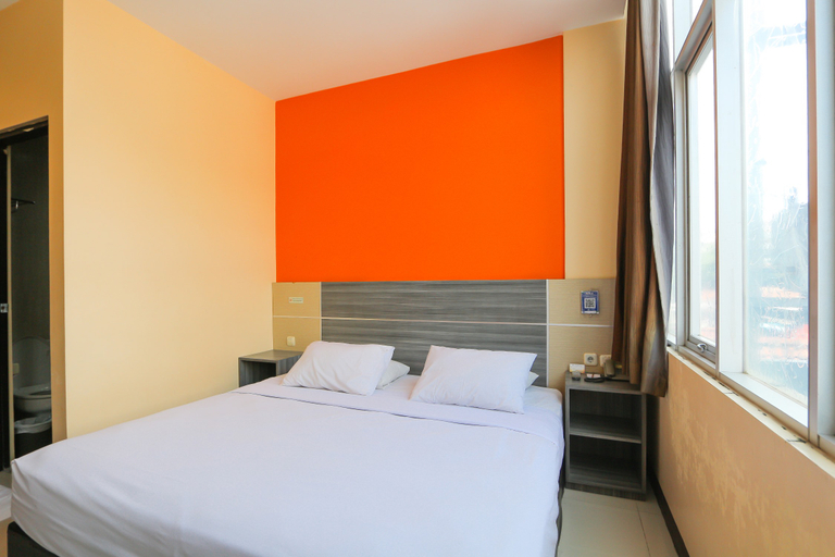 Sun In Pangandaran Hotel Room Type - DELUXE SUITE B STREET VIEW (DOUBLE BED) ROOM ONLY Sun In Pangandaran Hotel Room Type - DELUXE SUITE B STREET VIEW (DOUBLE BED) ROOM ONLY