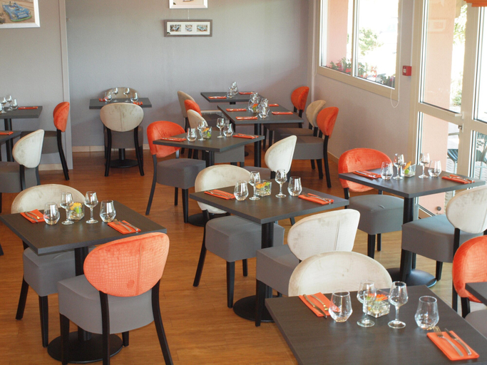 Food & Drinks 4, Brit Hotel Les Evens, Sarthe