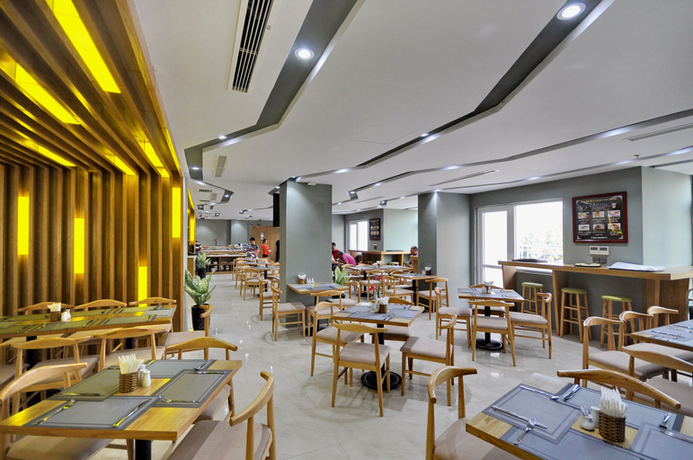 Food & Drinks 5, The MCR Luxury Nha Trang, Nha Trang
