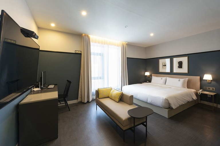 Bedroom 2, Browndot Seomyeon Business, Busanjin