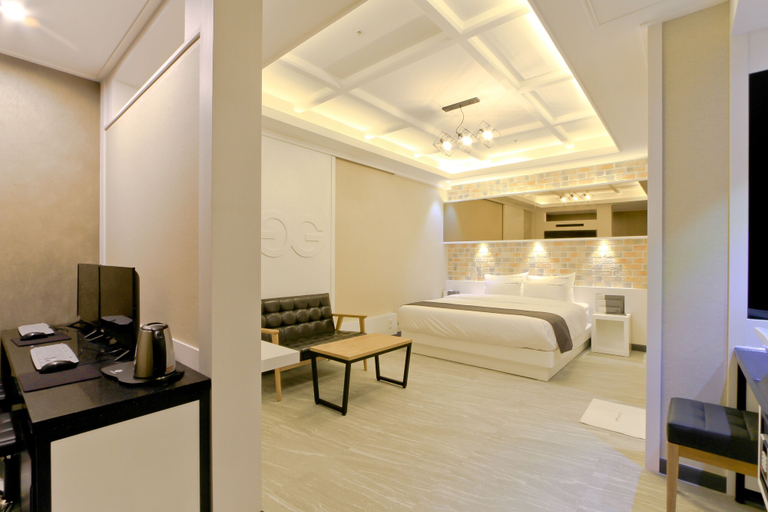 Bedroom 4, G&G Hotel, Busanjin