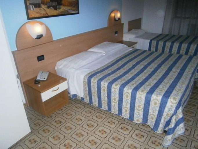 Bedroom 2, Hotel Dujany, Aosta