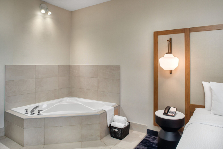 Bathroom 3, Fairfield Inn By Marriott Toronto Oakville, Halton