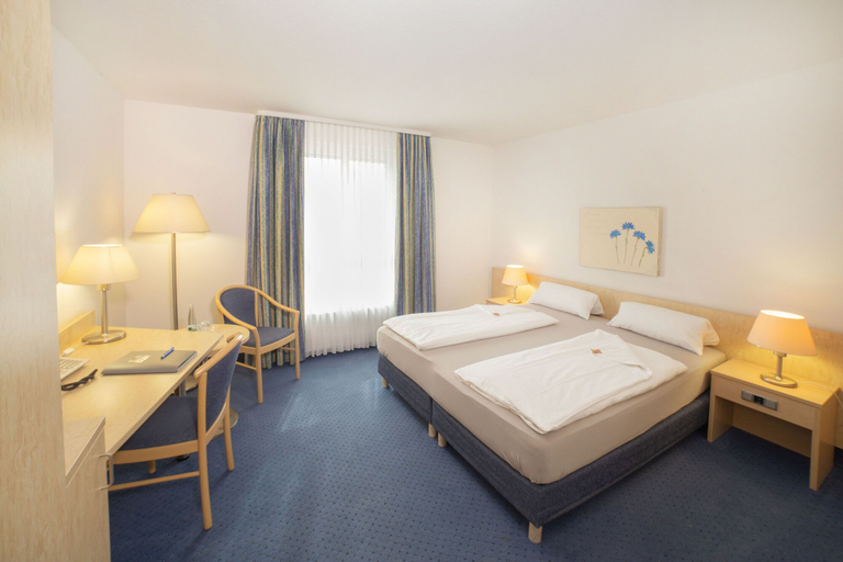 Bedroom 3, Fairway Hotel, Rhein-Neckar-Kreis
