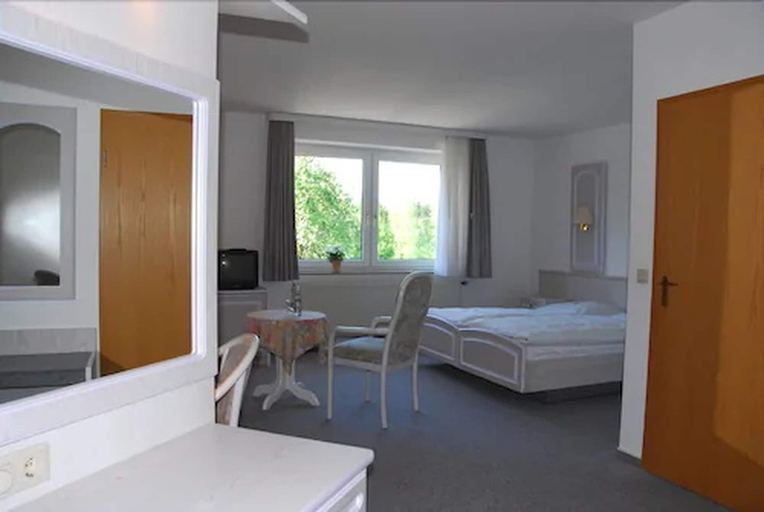 Bedroom 3, Landhotel Helms, Celle