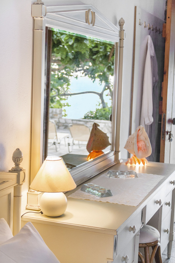 Bedroom 5, Petrino, South Aegean