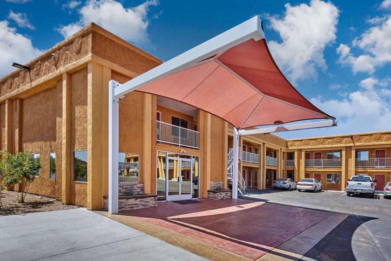Exterior & Views 2, Quality Inn Parker, La Paz