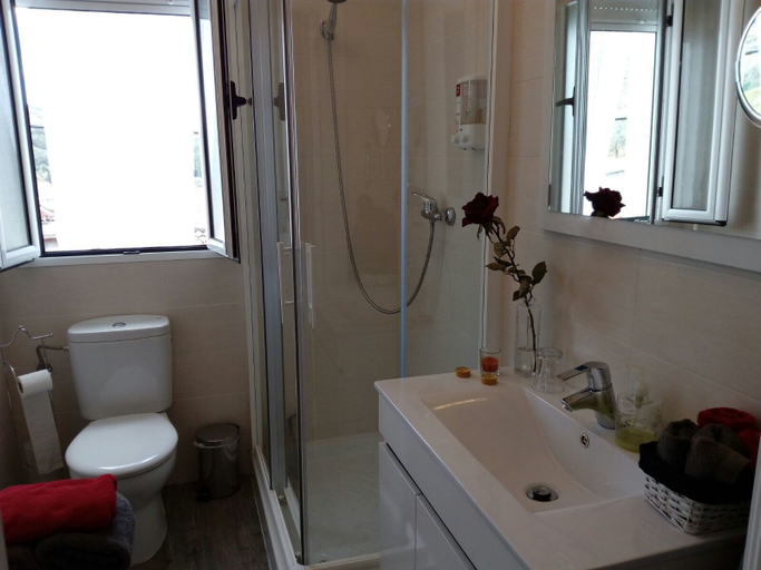 Bathroom 3, Apartamento Prunus Avium, Cáceres