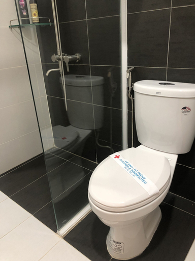 Bathroom 4, Victory Airport Hotel, Ho Chi Minh City