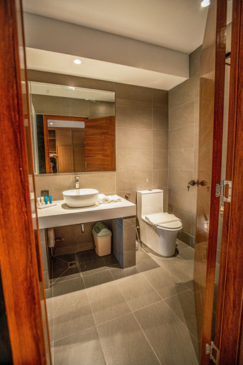 Bathroom 4, Solano Hotel, Lipa City