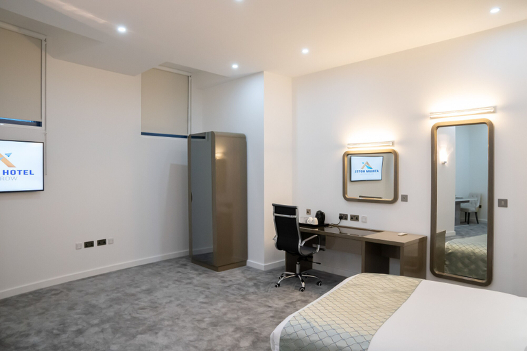 Bedroom 3, Atrium Hotel Heathrow, London