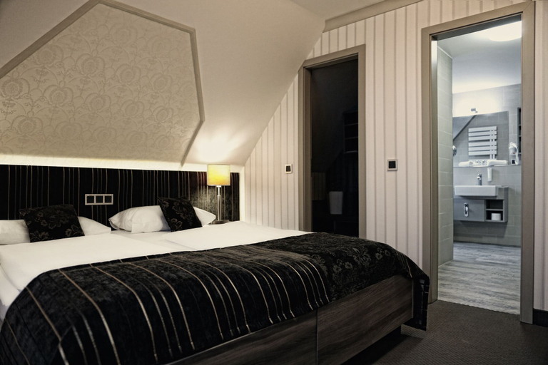 Bedroom 3, Konsumhotel Dorotheenhof Weimar, Weimar