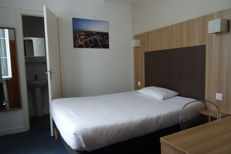 Bedroom 4, Hôtel Saint Patrick Cœur de NANTES, Loire-Atlantique
