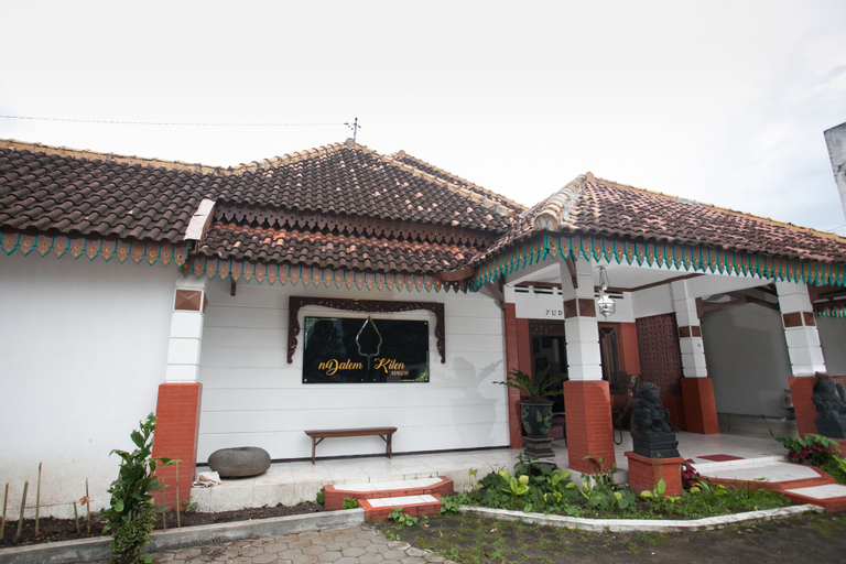 Exterior & Views 2, RedDoorz near Brawijaya University, Malang