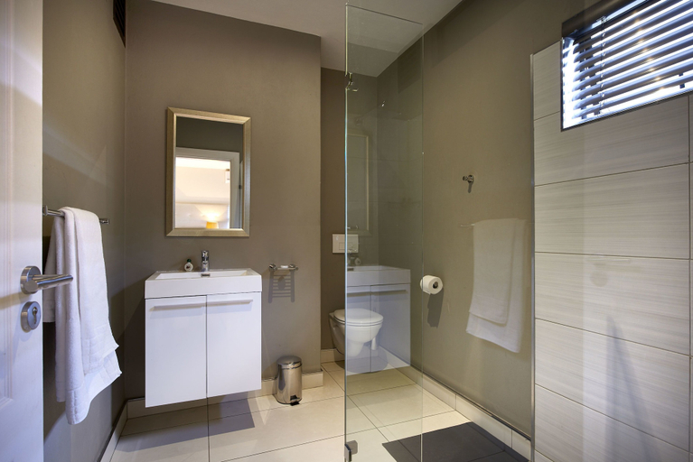 Bathroom 5, Dynasty Forest Sandown Accommodation, City of Johannesburg