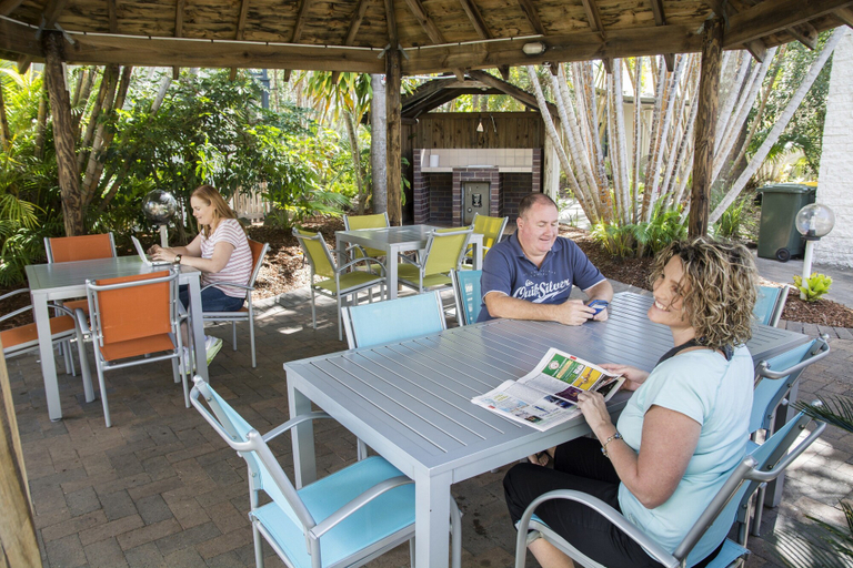 Food & Drinks 5, The Beach Motel Hervey Bay, Hervey Bay - Pt A