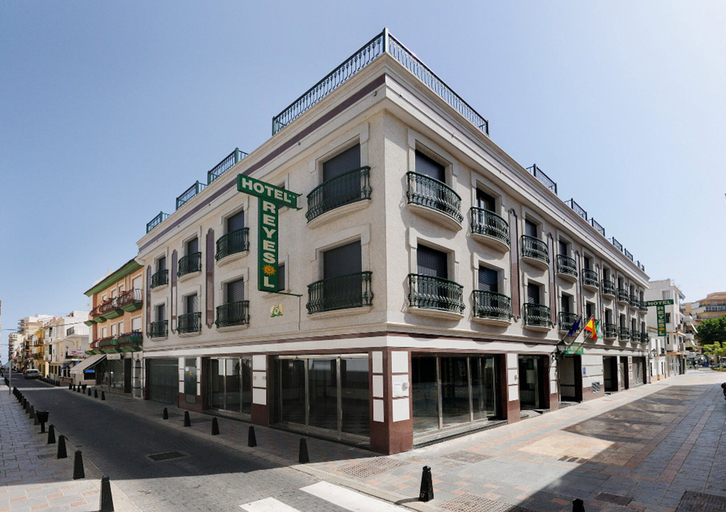 Exterior & Views 2, Hotel Reyesol, Málaga