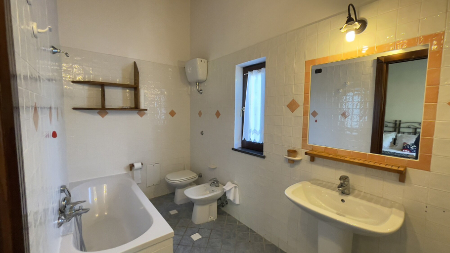 Bathroom 4, Agriturismo La Casa del Ghiro, Napoli