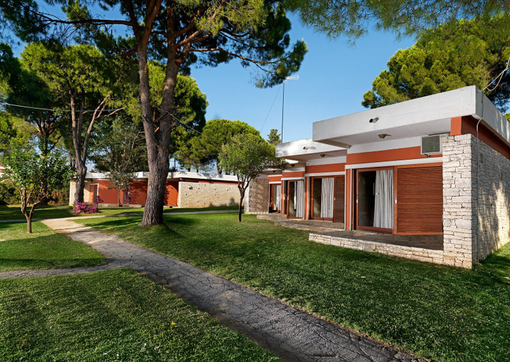 Exterior & Views 2, Porto Rio Hotel Casino, West Greece