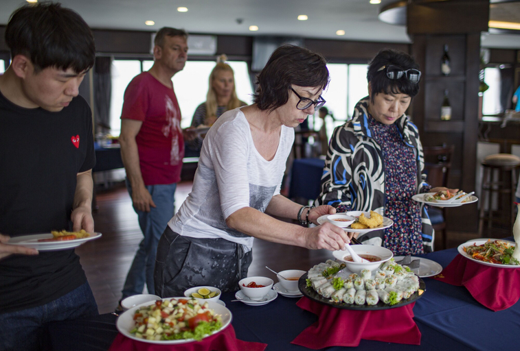 Food & Drinks 5, Alisa Luxury Cruise, Hạ Long