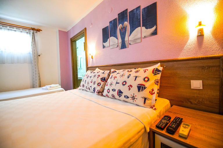 Bedroom 5, Bozcaada Hotel Vitis, Bozcaada