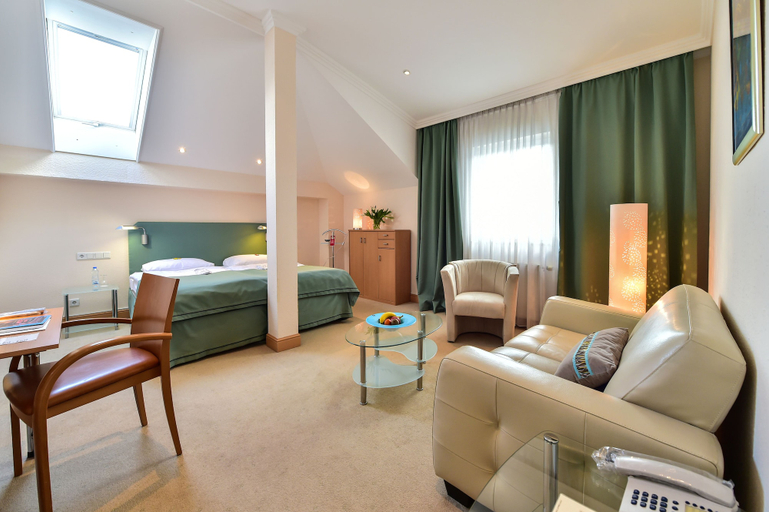 Bedroom 4, Stadthotel Iserlohn, Märkischer Kreis