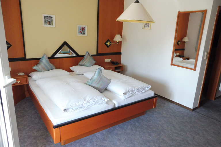 Bedroom 4, Landhotel Eibl, Freyung-Grafenau