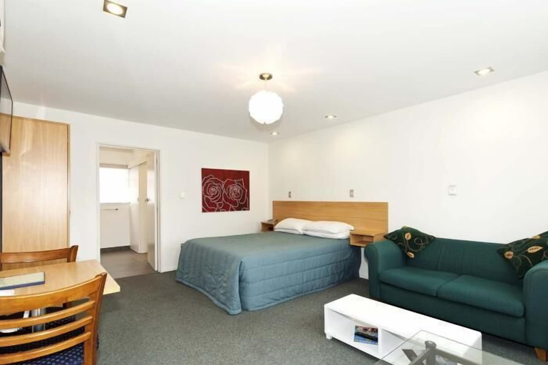 Bedroom 5, Gothic Heights Motel, Christchurch