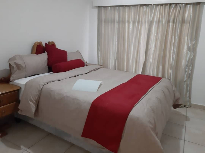 Bedroom 2, Luxurious Holiday Home, Harare