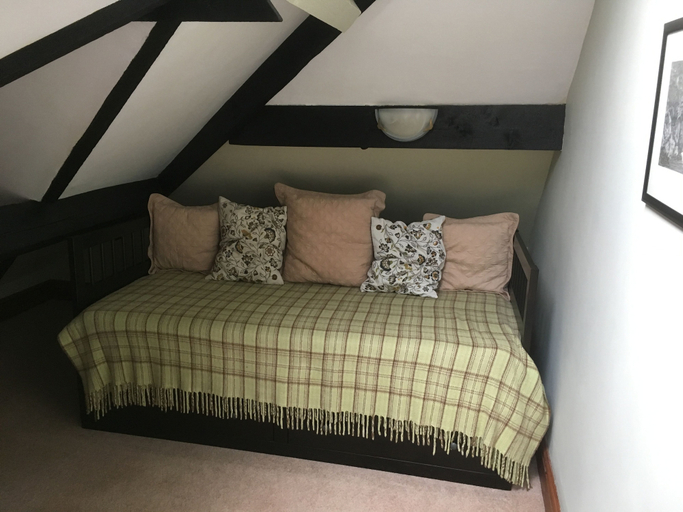 Bedroom 2, Ivythwaite Lodge, Cumbria