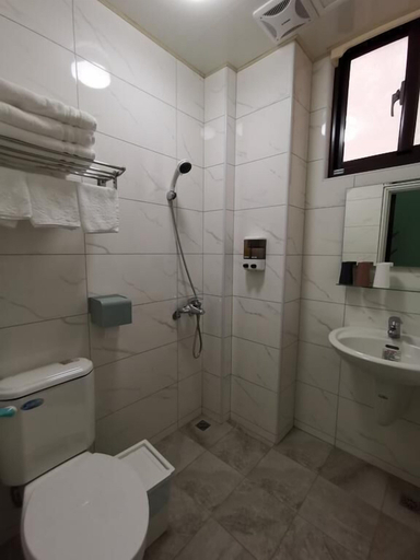 Bathroom 3, Green Blossom Homestay, Kinmen