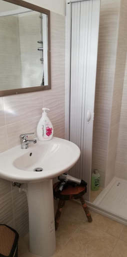 Bathroom 5, Villa Santa Elena, Salerno