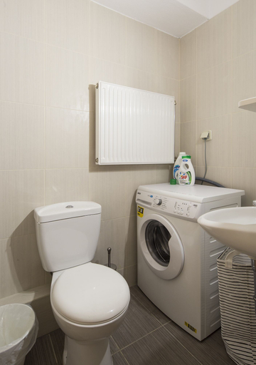 Bathroom 4, Scorpio Deluxe Apartment with Private Garden, Attica