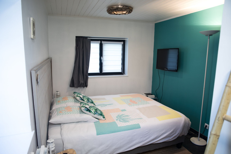 Bedroom 3, A La Ferme City Break & Spa, Nord