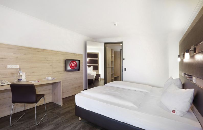 Bedroom 4, Hotel Kaiserhof Landshut, Landshut