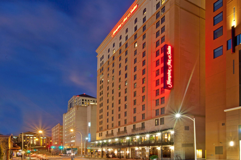 Exterior & Views 2, Hampton Inn & Suites by Hilton Austin Downtown, Travis