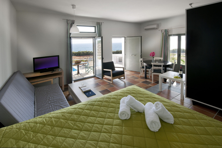 Bedroom 3, Villas Lino, Central Greece