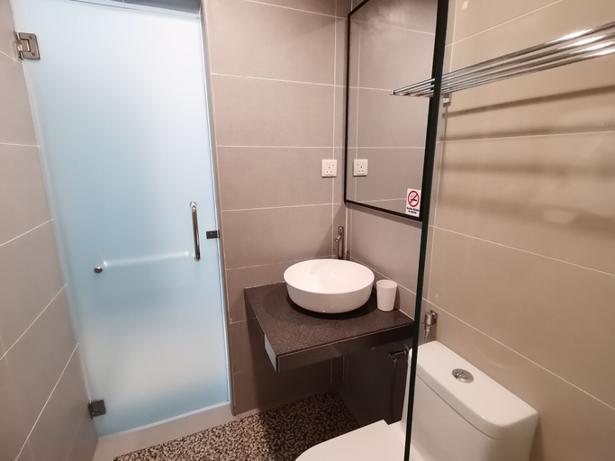 Bathroom 5, Lumut Hotel, Manjung